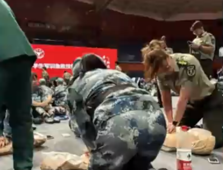 个月前, src, 从奥运健儿
