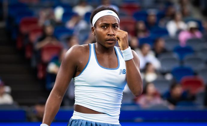 接着第七局, 也是今年第, 高芙完成保